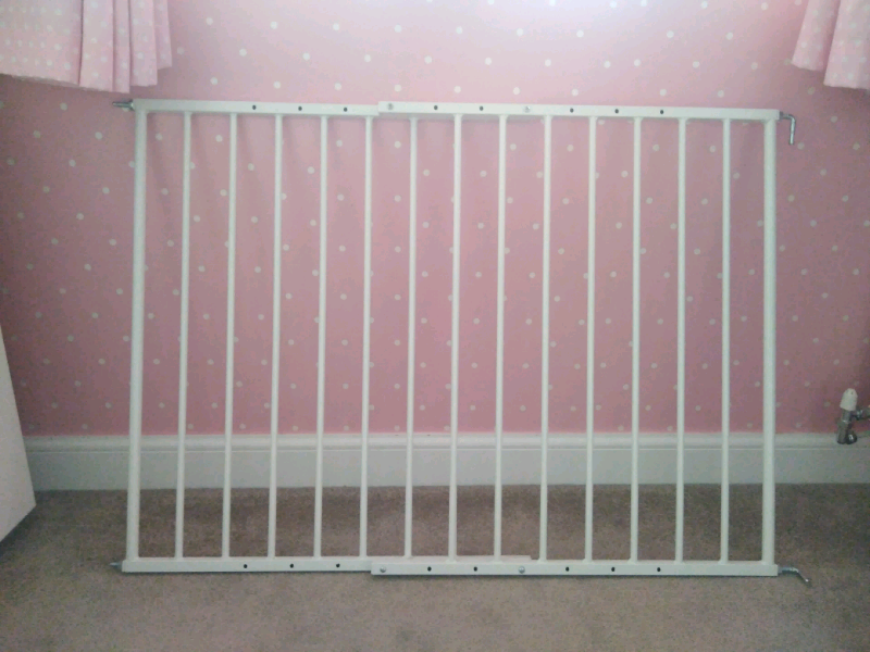 gumtree stair gate
